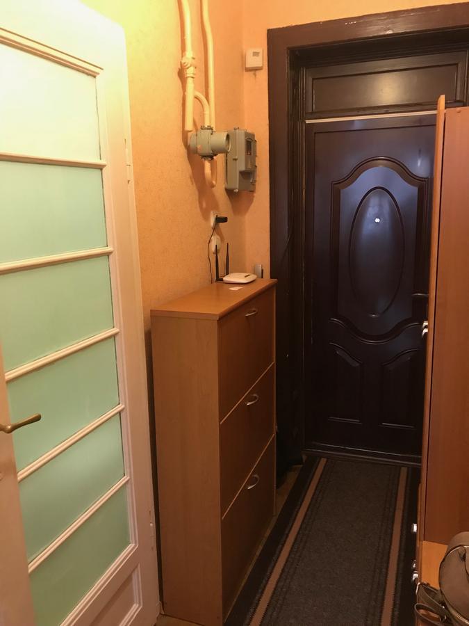 Apartment On Hoholya Street Chernivtsi Bagian luar foto